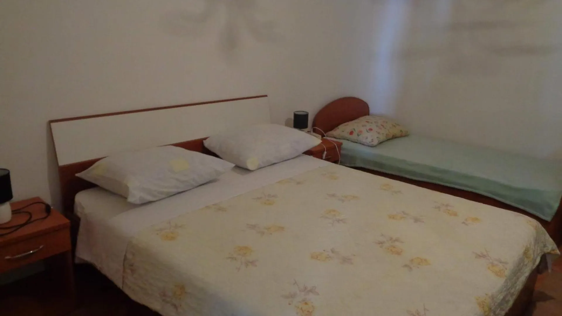 Apartment Ivan location